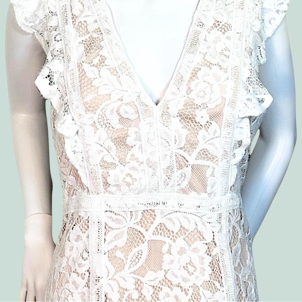 Lulus White Lace Nude Color Lining Formal NWT - Picture 5 of 8